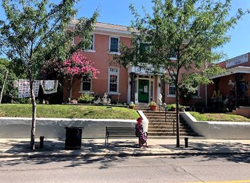 missouri/cape-girardeau/landmark/annie-laurie-s