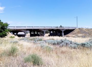 oregon/umatilla-county/landmark/union-pacific-railroad-overcrossing