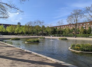 denmark/copenhagen/vesterbro/landmark/enghaveparken
