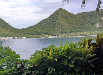 american-samoa/aua/landmark/vai-ava-strait-national-natural-landmark