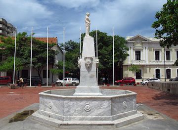 colombia/santa-marta/landmark/fuente-de-las-cuatro-caras