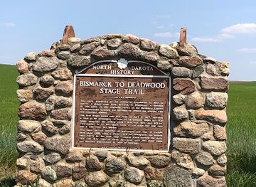 north-dakota/bismarck/landmark/bismarck-deadwood-stage-trail-historic-marker