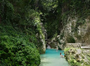 dominican-republic/sierra-de-bahoruco/landmark/balneario-mata-de-maiz