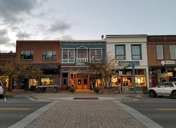california/gold-country/landmark/historic-downtown-truckee-visitor-center