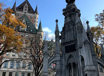 Fountain Monument of Faith