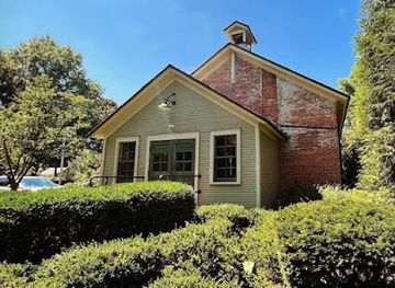 ohio/northeast-ohio/landmark/preservation-house