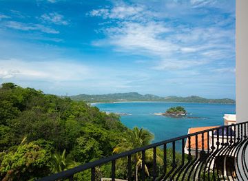 costa-rica/playa-flamingo/landmark/flamingo-cove-13