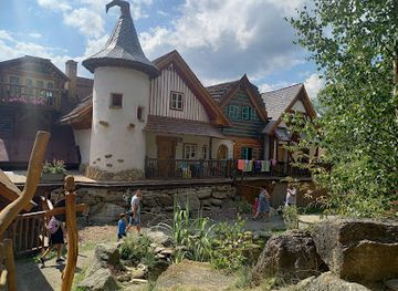 czechia/vysocina/landmark/pohadkova-vesnicka-podlesicko