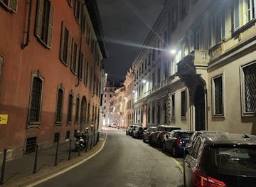 italy/milan/landmark/palazzo-taverna