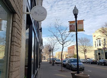 wisconsin/oshkosh/landmark/elsewhere-market-and-coffee-house