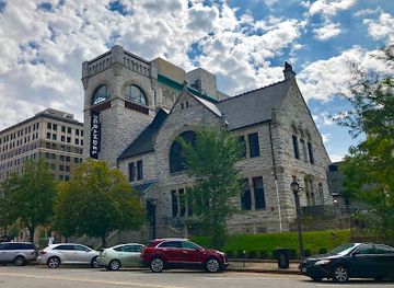 missouri/st-louis/grand-center/landmark/the-dark-room-at-the-grandel