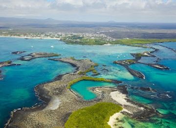 ecuador/puerto-ayora/landmark/the-darwin-path-travel-agency