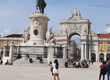 portugal/lisbon/landmark/equestrian-statue-of-king-jose-i