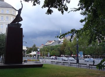 slovakia/bratislava/landmark/victory-monument-to-liberation-by-the-red-army