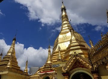 myanmar-burma/yangon/landmark/sule-pagoda