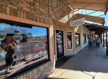 arizona/gilbert/landmark/flashback-antiques