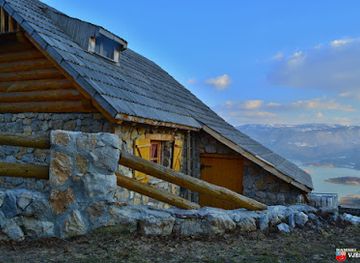 bosnia-and-herzegovina/herzegovina-neretva-canton/landmark/seoska-kuca-vidikovac