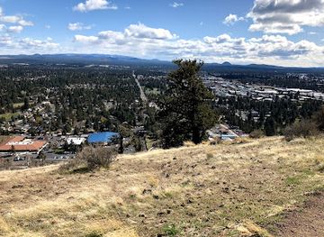 oregon/cascade-range/landmark/pilot-butte-state-scenic-viewpoint