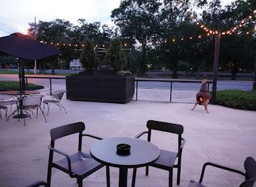 louisiana/slidell/landmark/triangle-square-daiquiris-gone-wild