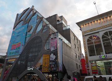 south-korea/seoul/hongdae/landmark/hongdae-walking-street