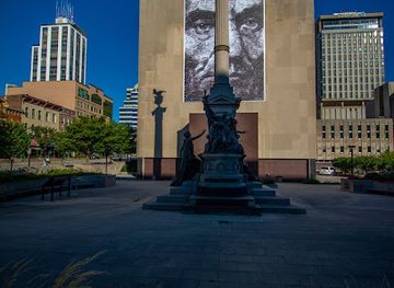 illinois/peoria/landmark/peoria-county-veterans-memorial
