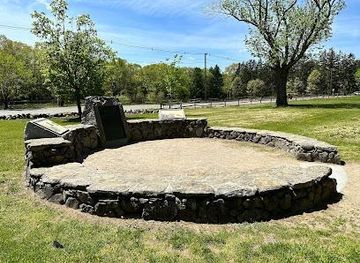 kansas/lawrence/landmark/paul-revere-capture-site