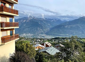 switzerland/crans-montana/landmark/montana-gare