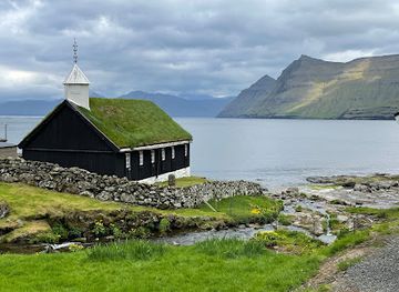 faroe-islands/eysturoy-island/landmark/funnings-kirkja