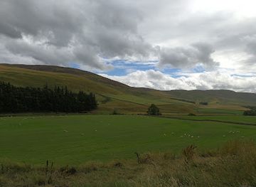 united-kingdom/peeblesshire/landmark/yarrow-stone