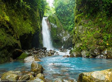 costa-rica/sarapiqui/landmark/blue-falls-of-costa-rica