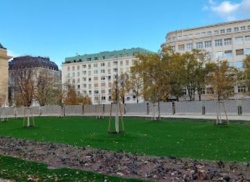 austria/vienna/alsergrund/landmark/ostarrichipark