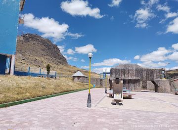 peru/pasco/landmark/banos-termales-la-calera