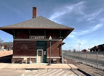 iowa/northeast-iowa/landmark/north-lee-county-historical-society
