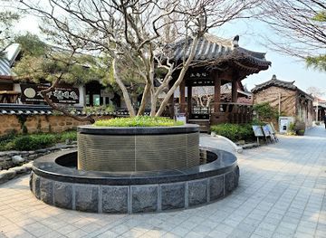 Gyeonggijeon Shrine