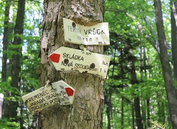 slovakia/tekov/landmark/temny-vrsok