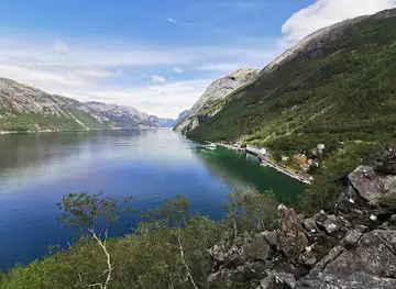 Kalleliklimpen and Cliff Hike