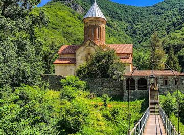 georgia/pshavi/landmark/kvatakhevi-monastery-complex