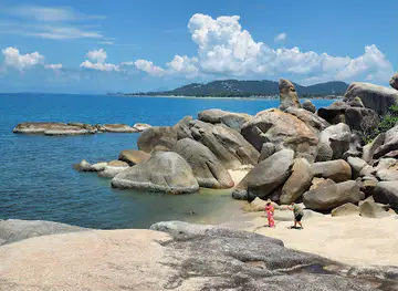 Grandfather and Grandmother Rocks (Hin Ta Hin Yai)