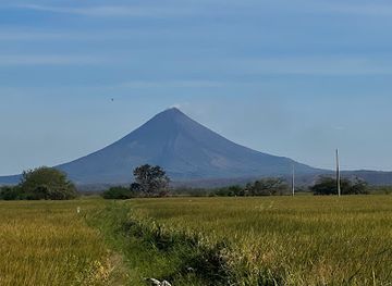 nicaragua/matagalpa-coffee-region/landmark/diagon-alley-delicatessen-store-matagalpa