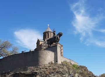 georgia/pshavi/landmark/statue-of-king-vakhtang-gorgasali