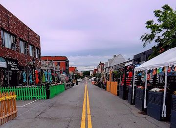 massachusetts/waltham/landmark/the-tea-leaf