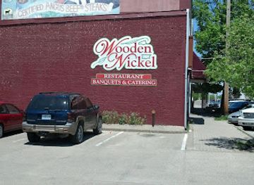 missouri/kirksville/landmark/wooden-nickel