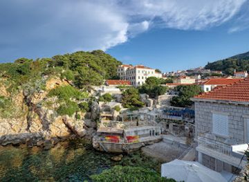 croatia/dubrovnik-riviera/landmark/beach-sulic