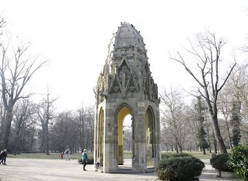 slovakia/bratislava/landmark/gothic-tower-from-the-franciscan-church