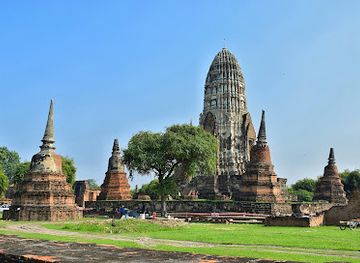 thailand/ayutthaya/wat-mahathat/landmark/wat-ratcha-burana