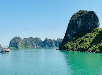vietnam/ha-long-bay/landmark/the-au-co-cruise-halong-bay