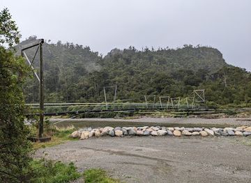 new-zealand/punakaiki/landmark/punakaiki-swing-bridge