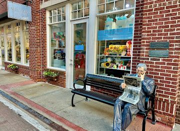 indiana/carmel/landmark/art-on-main-gallery-and-gifts