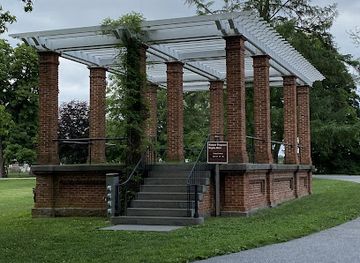 pennsylvania/gettysburg/landmark/gettysburg-rostrum