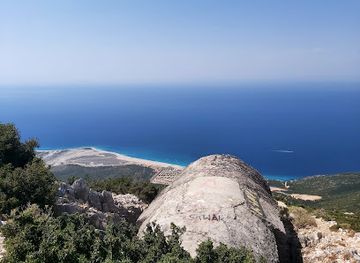 albania/luma/landmark/big-bunker